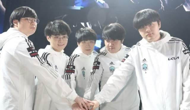 碰硬的冠军 碰硬的冠军