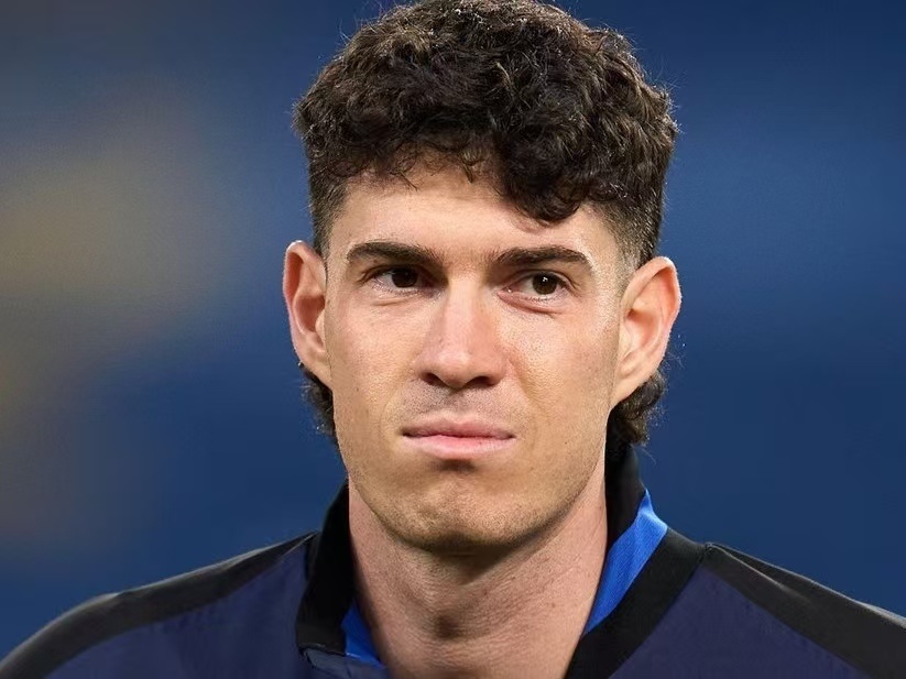 在一个充满 在一个充满