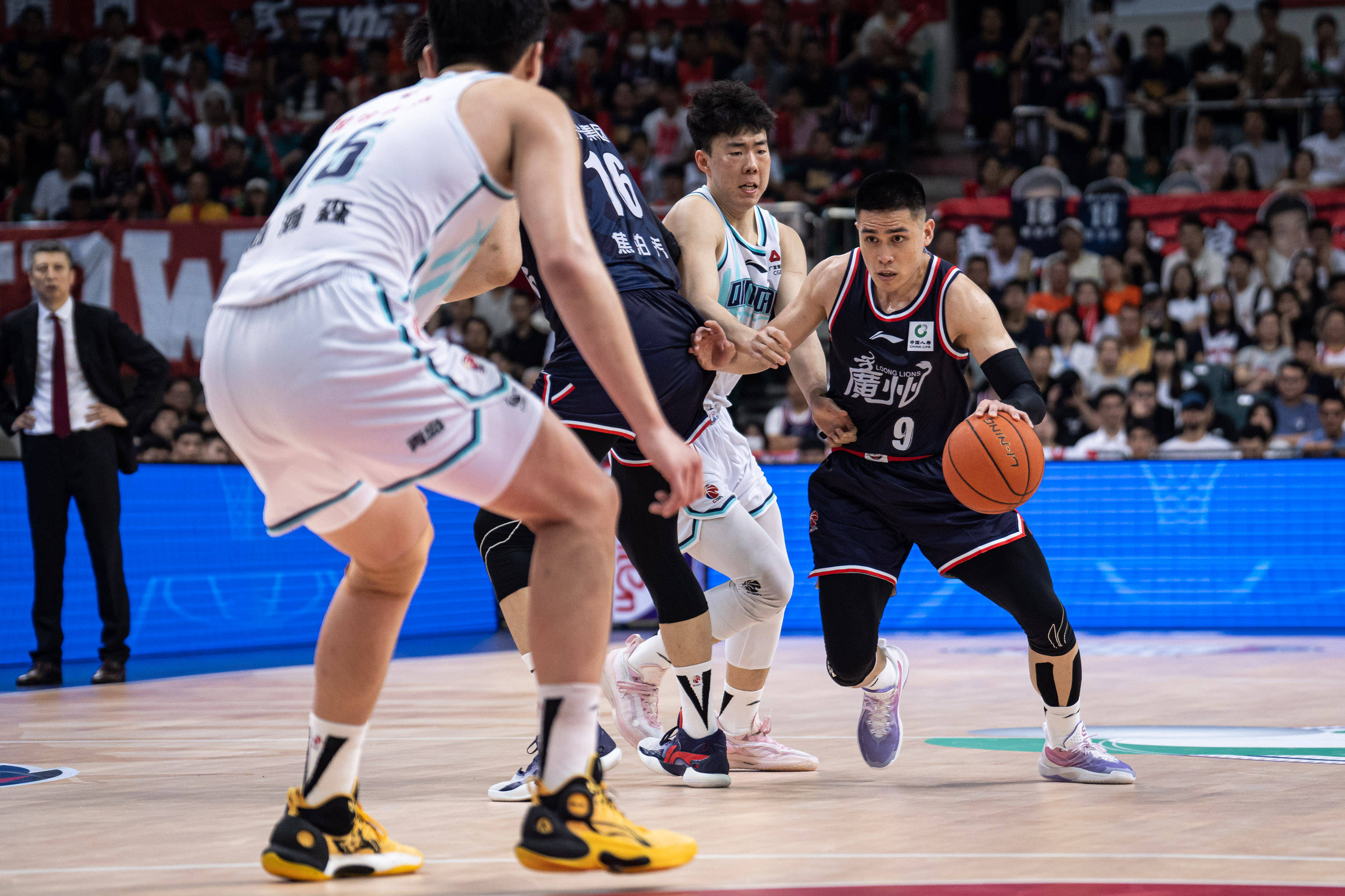 上都有了明 上都有了明