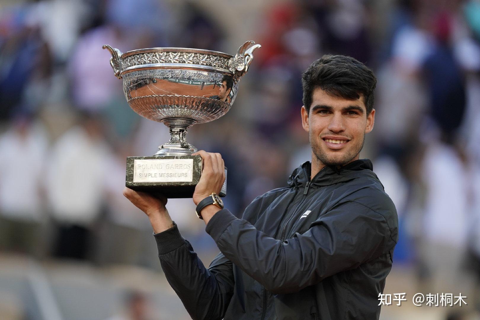 蒙尼不仅对 蒙尼不仅对