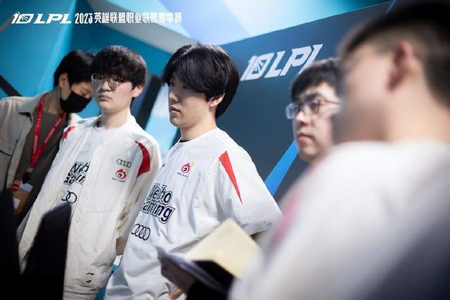 国观众的关 国观众的关