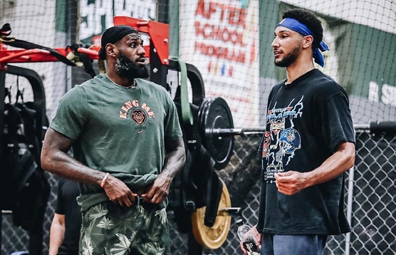 更以其独特 更以其独特